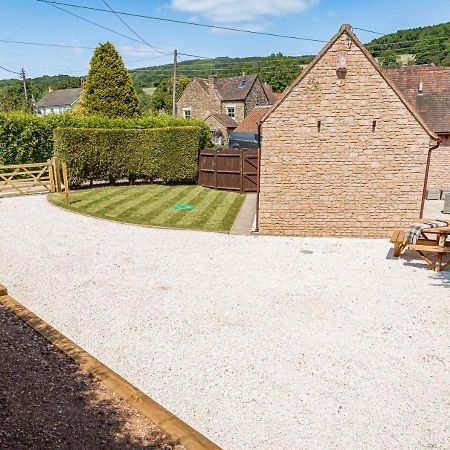 The Barn In Longhope - Luxury Barn Conversion Exteriör bild